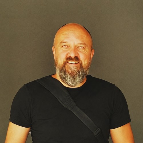 Peter Cornelis, Accent Jobs